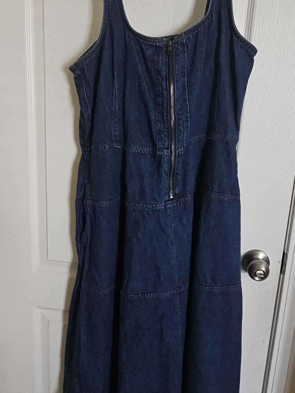 Sleeveless Dark Blue Denim Midi Dress with Front Zip